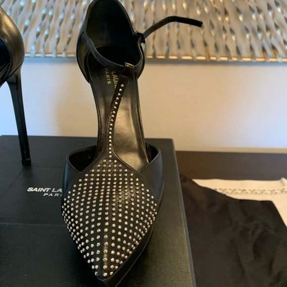 YSL Studded Janis Mary Jane Heel. Black. Size 38. - Picture 7 of 15